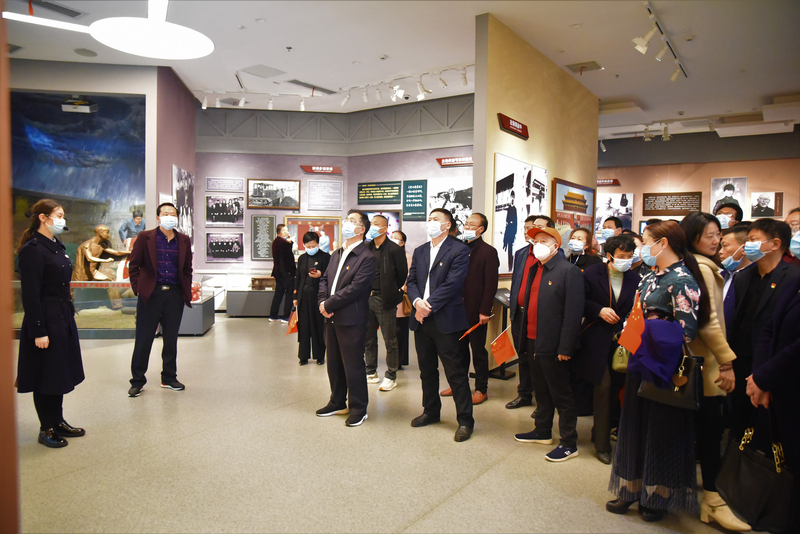 1618810018249051082.jpg 参观学习雷锋纪念馆1.jpg