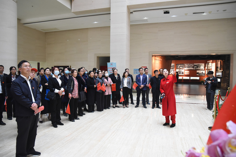 1618810039060085934.jpg 参观学习湖南党史陈列馆1.jpg