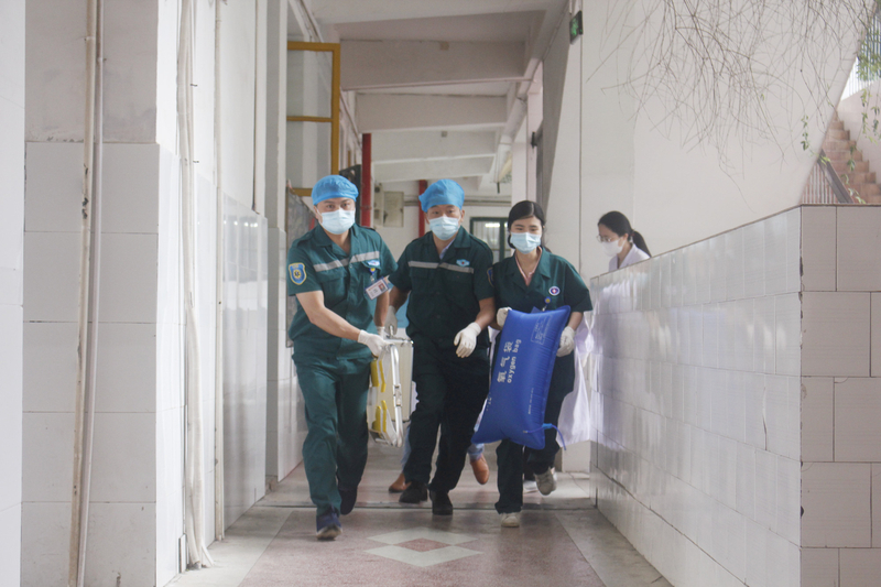 1620868629488012014.jpg 受伤救援.jpg