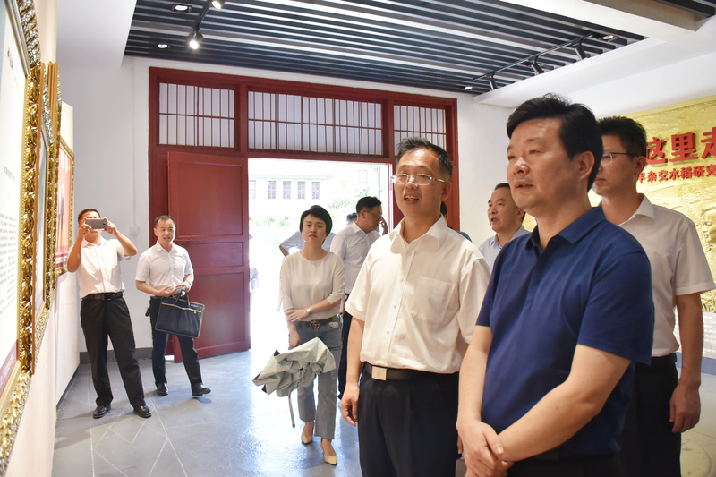 1625732182605032035.jpg DSC_7742.jpg