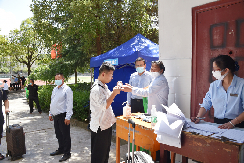 1630657853115005082.jpg DSC_0201.jpg