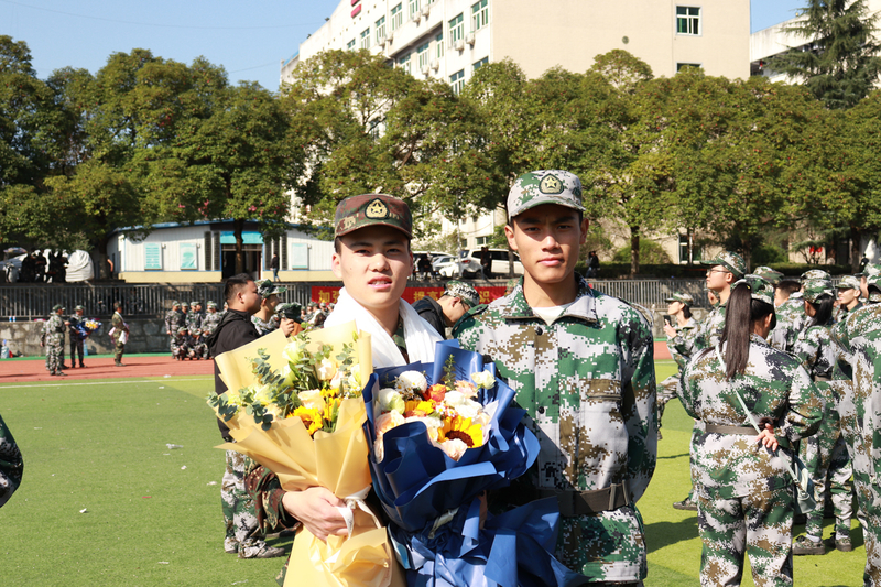 1636441623547049482.jpg IMG_4717.jpg