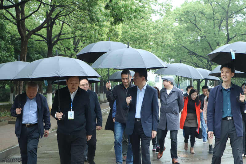 1682673589239027144.jpg dd5dcea2f6df407ac9cfde1cda4c1e1.jpg